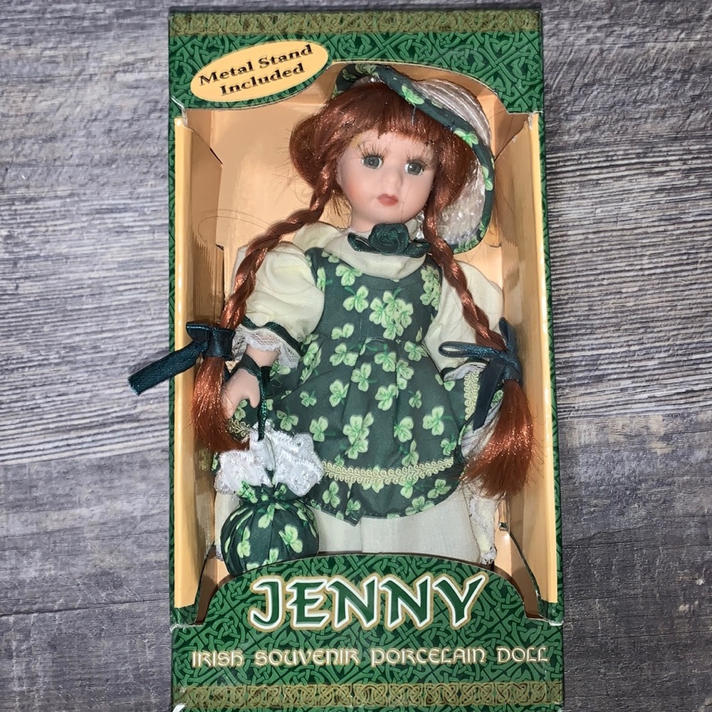 JENNY- Irish heritage doll in very good condition